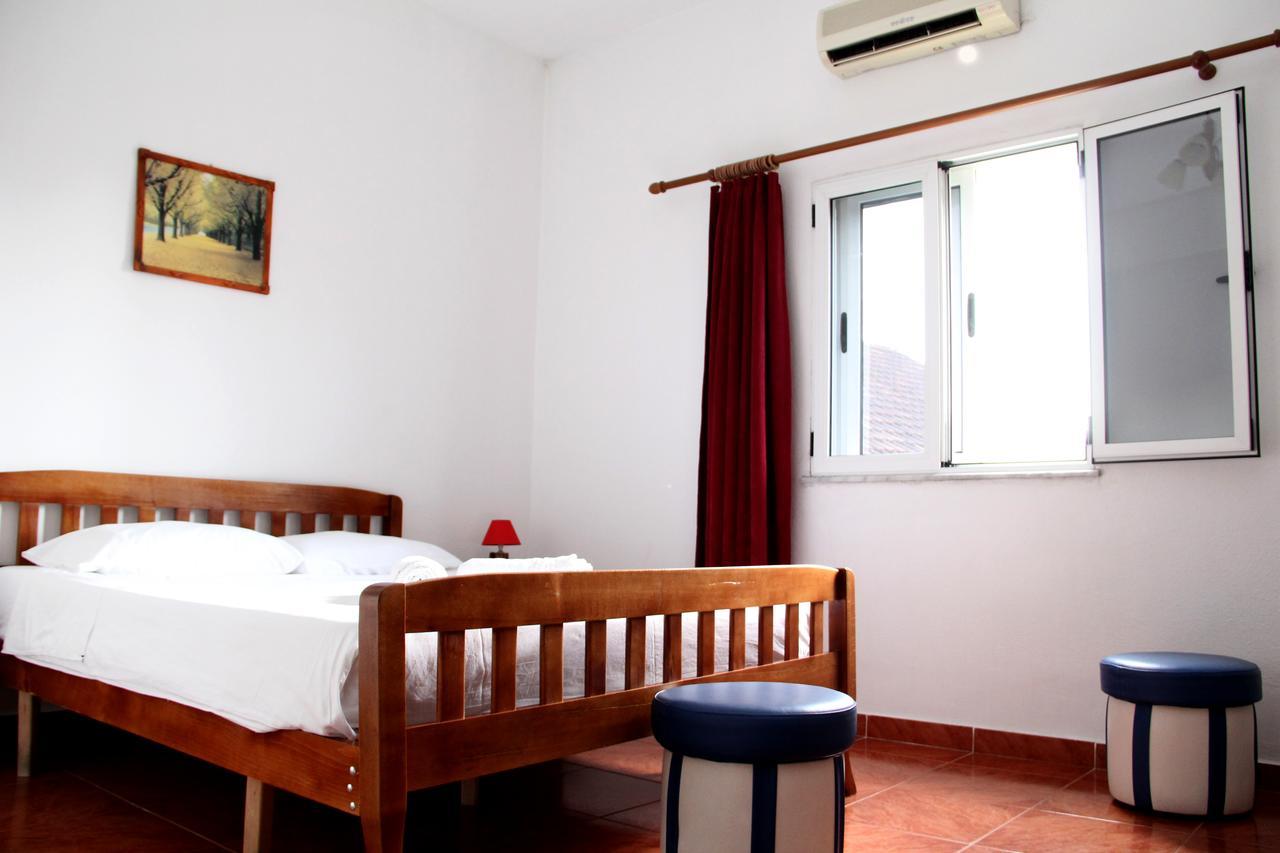 Hotel Italia Тирана Экстерьер фото