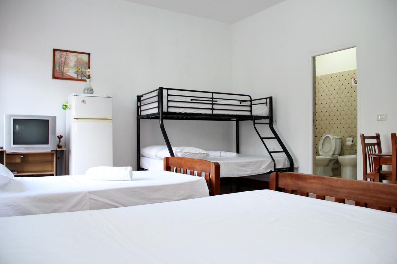 Hotel Italia Тирана Экстерьер фото