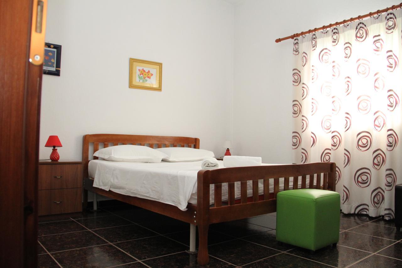 Hotel Italia Тирана Экстерьер фото
